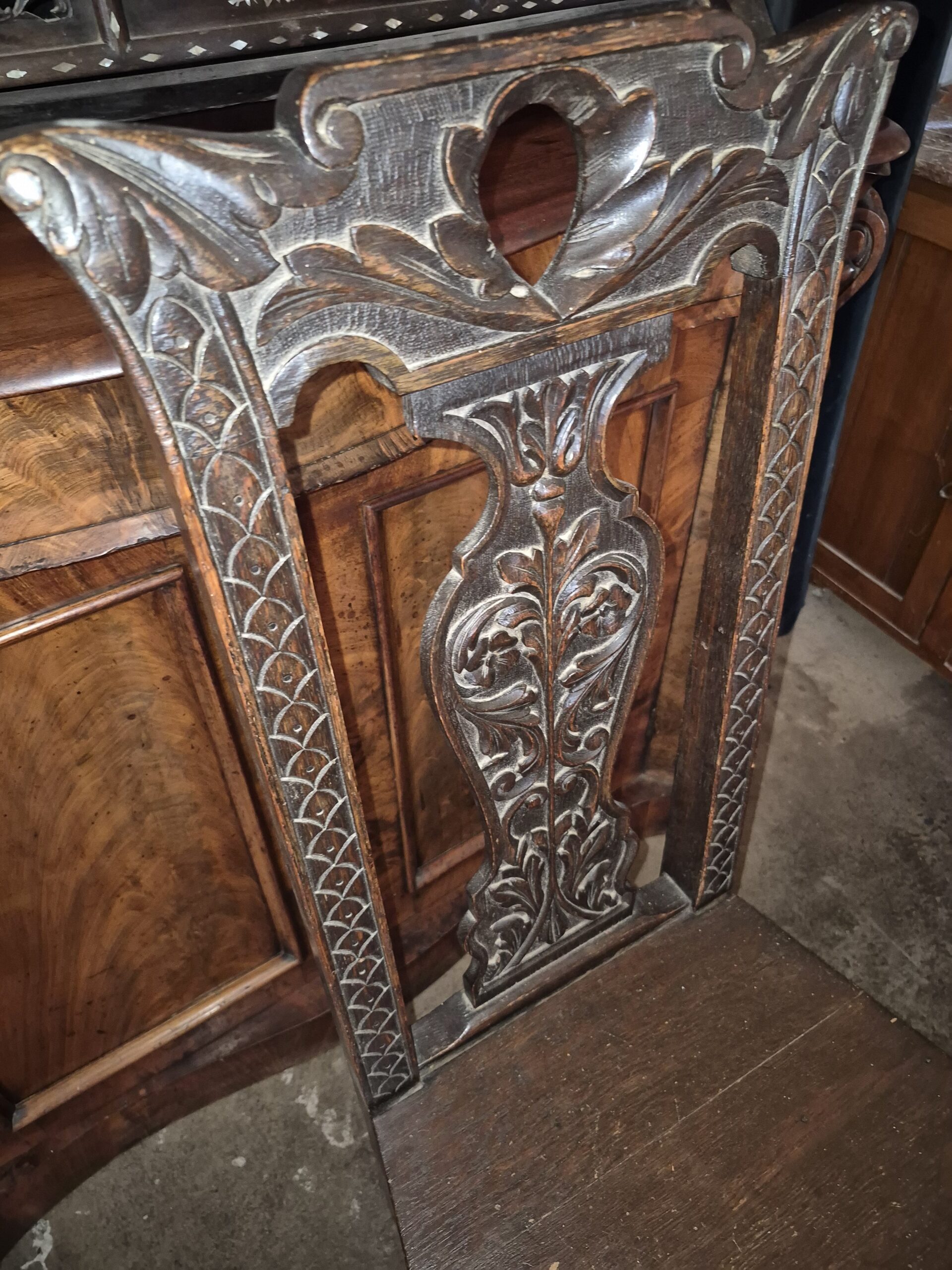 Magestic Antique Floral Relief Carved Splat Back Single Panel Seat Hall Chair Dining Chair - Image 8