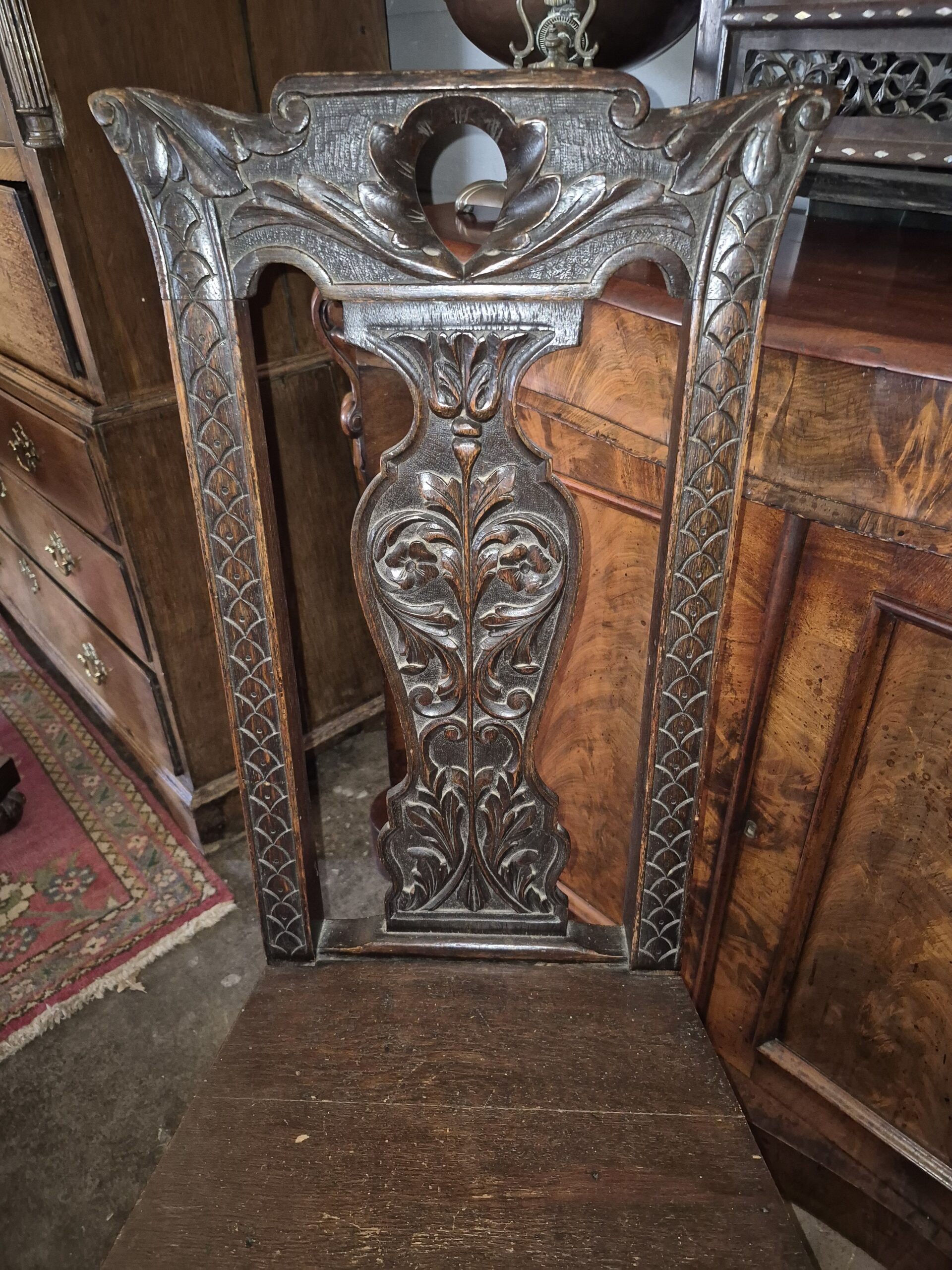 Magestic Antique Floral Relief Carved Splat Back Single Panel Seat Hall Chair Dining Chair - Image 4
