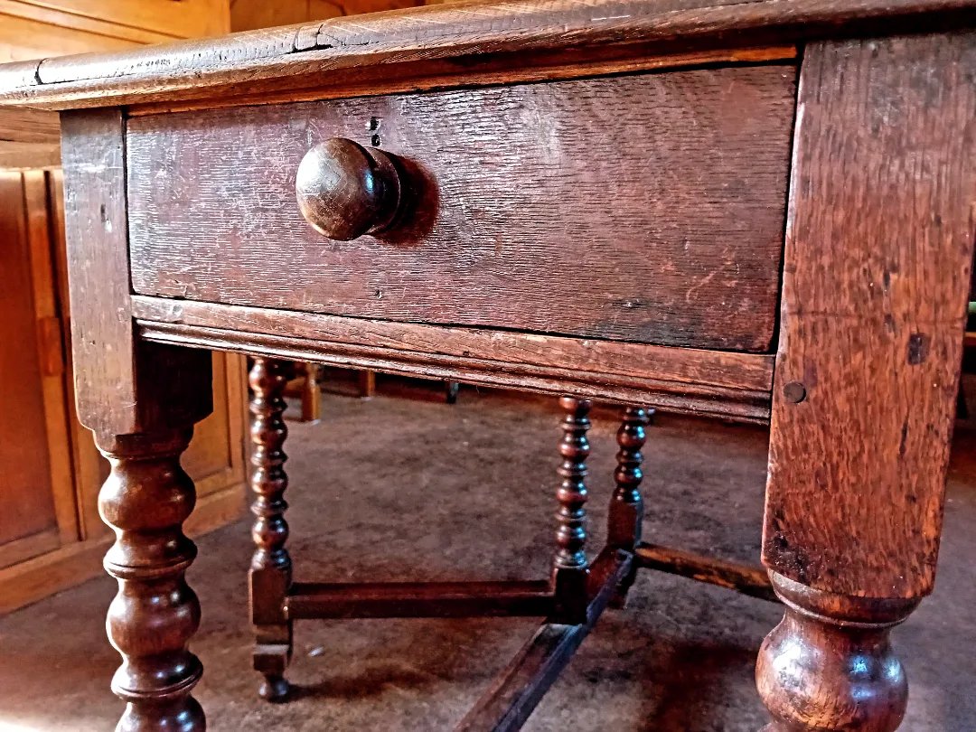 Early Large Particularly Tall Georgian Oak Planked Drop Leaf Dining Table - Image 6